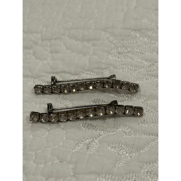 Lot 8 VTG Brooches Pins Cameo Violin Cat Leaf Rhinestone Lucky Horseshoe Event - Picture 7 of 9